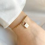 دستبند طلا کارتیه قفلی