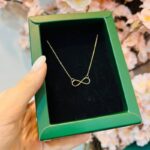 گردنبند طلا مینیمال بی نهایت