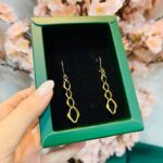 گوشواره طلا طرح کارتیه