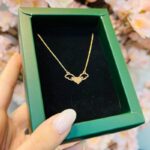 گردنبند طلا قلب بالدار مینیمال