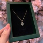 پلاک طلا انتزاعی آراد