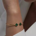 دستبند بنگل طلا ونکلیف سبز
